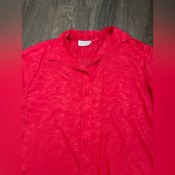 Jai Dalis Red Patterned Women’s Button Down - Picture 2 of 7